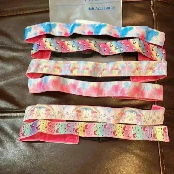 Six New Headbands for Children - Picture 2 of 2